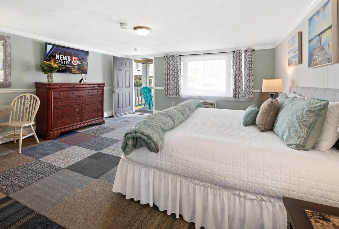 Standard King Room