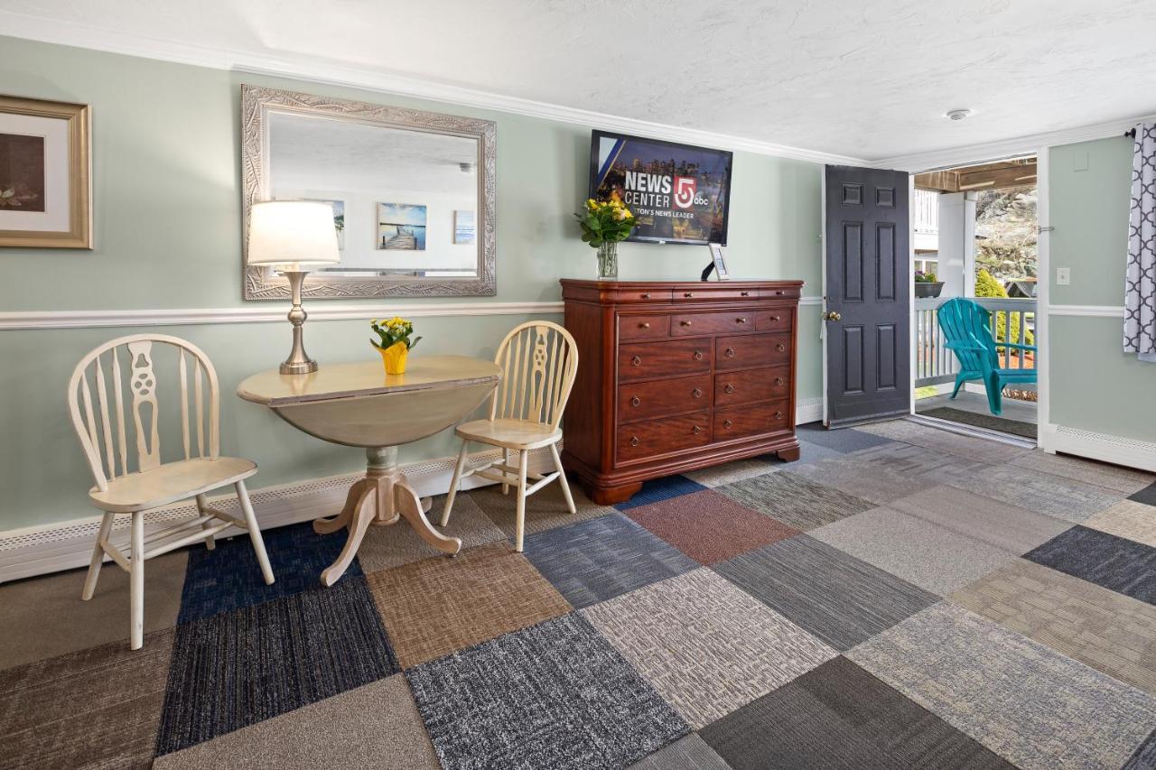 Standard King Room