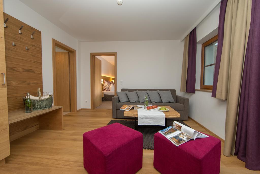 Comfort Two-Bedroom Suite with Balcony,688234071:JPEG