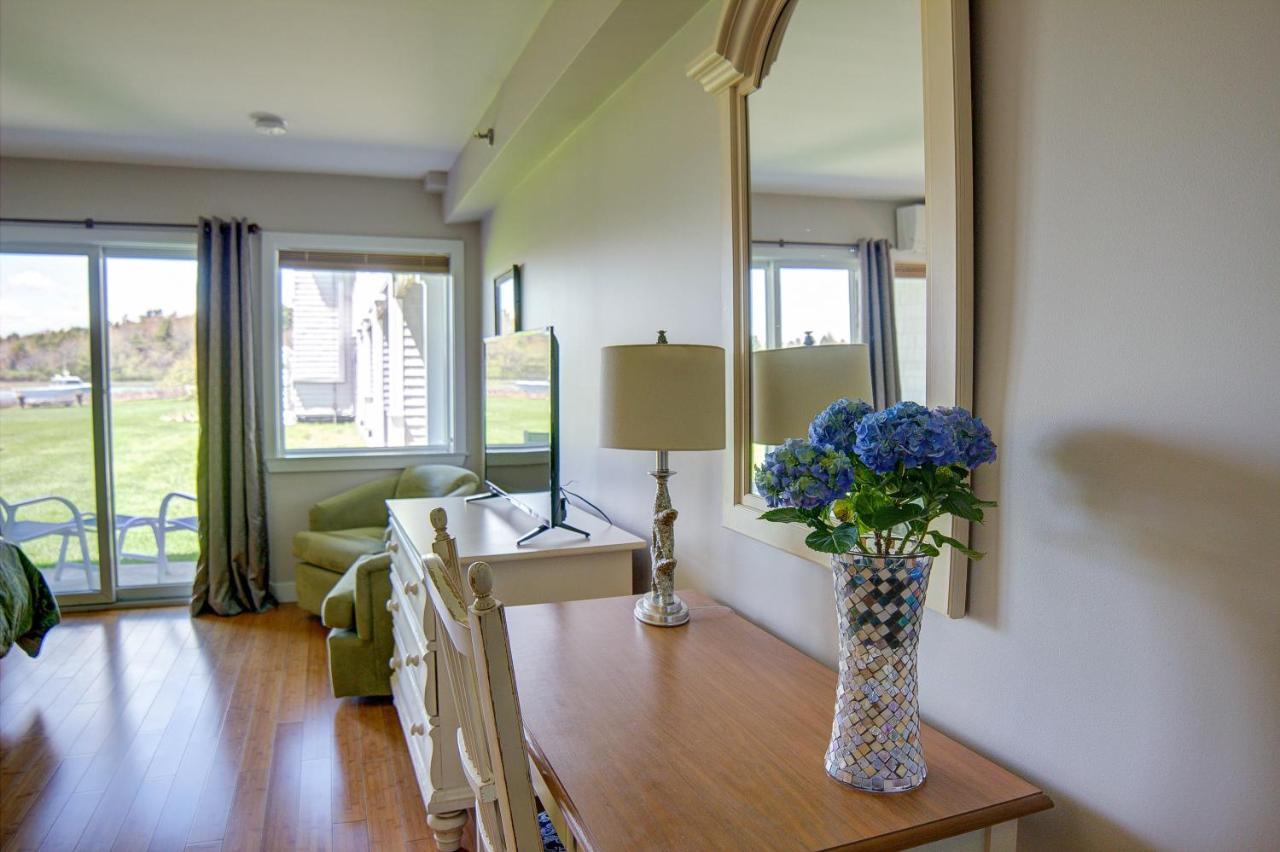 Portside King Handicap Accessible