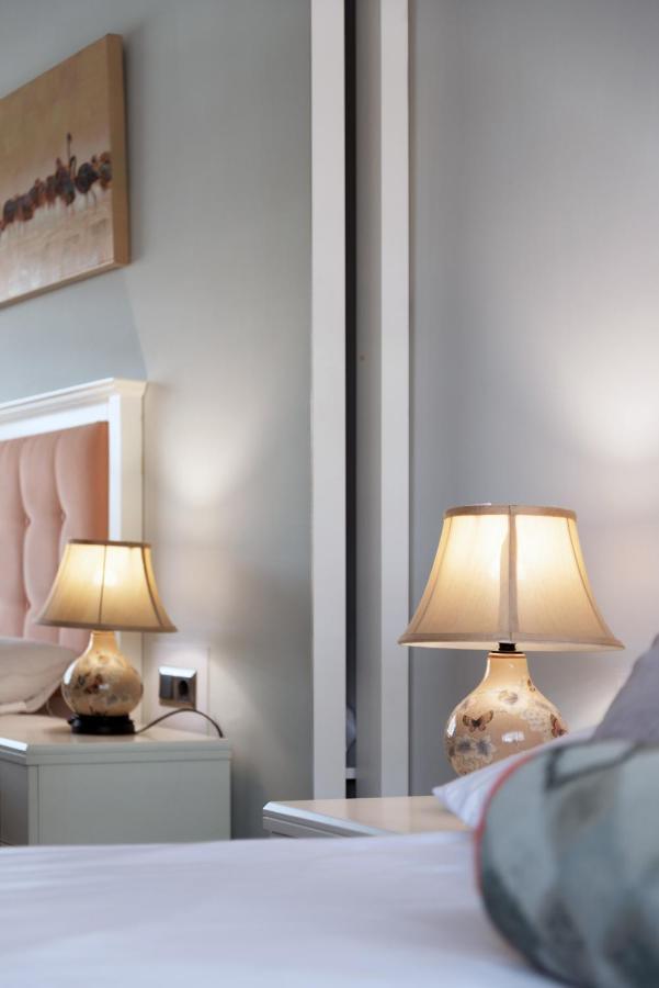 Deluxe Studio Apartment,1447591258:JPEG