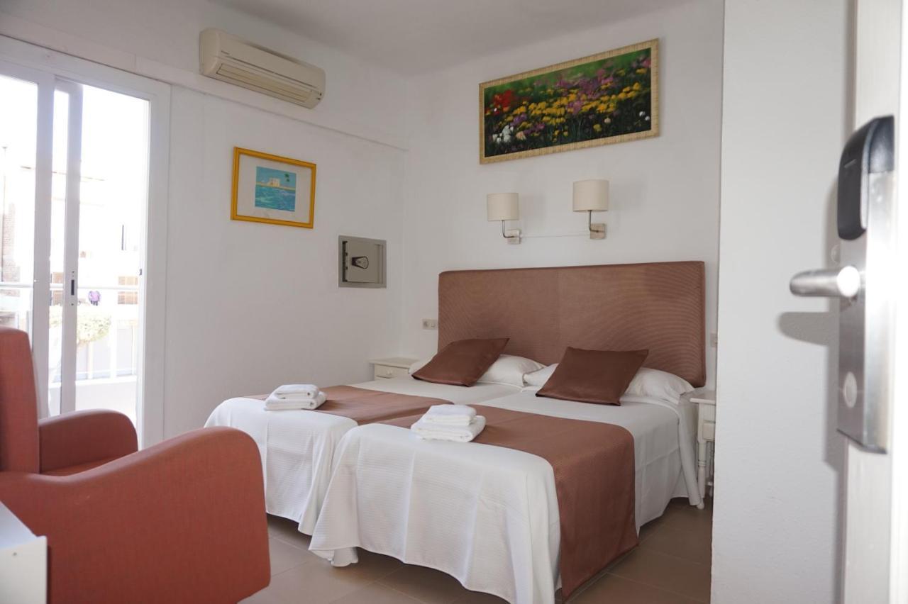 Twin Room with Extra Bed,1226912282:JPEG