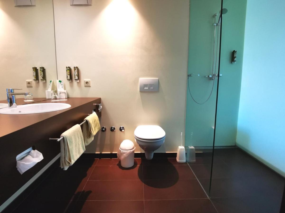 Double Room with Lake View,1679575149:JPEG