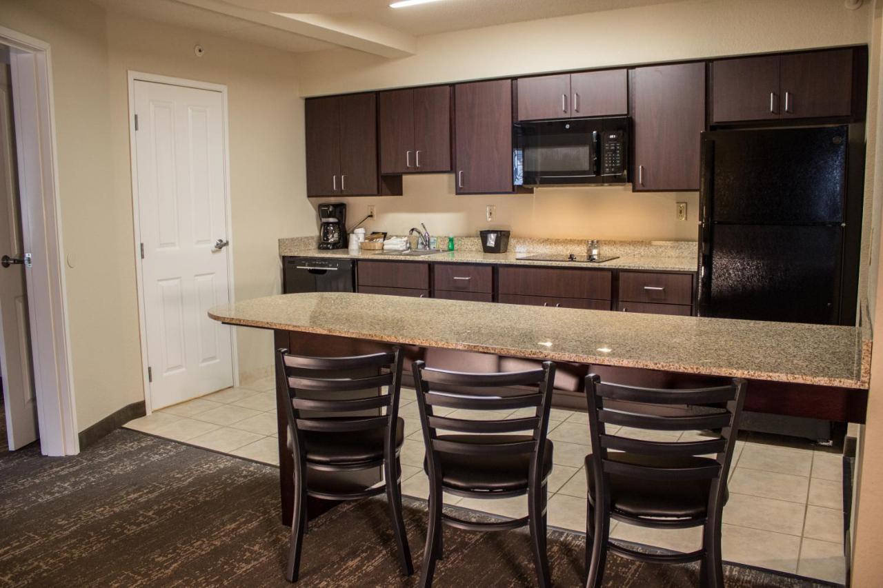 Deluxe Two Room King Suite Disability Access Non-Smoking