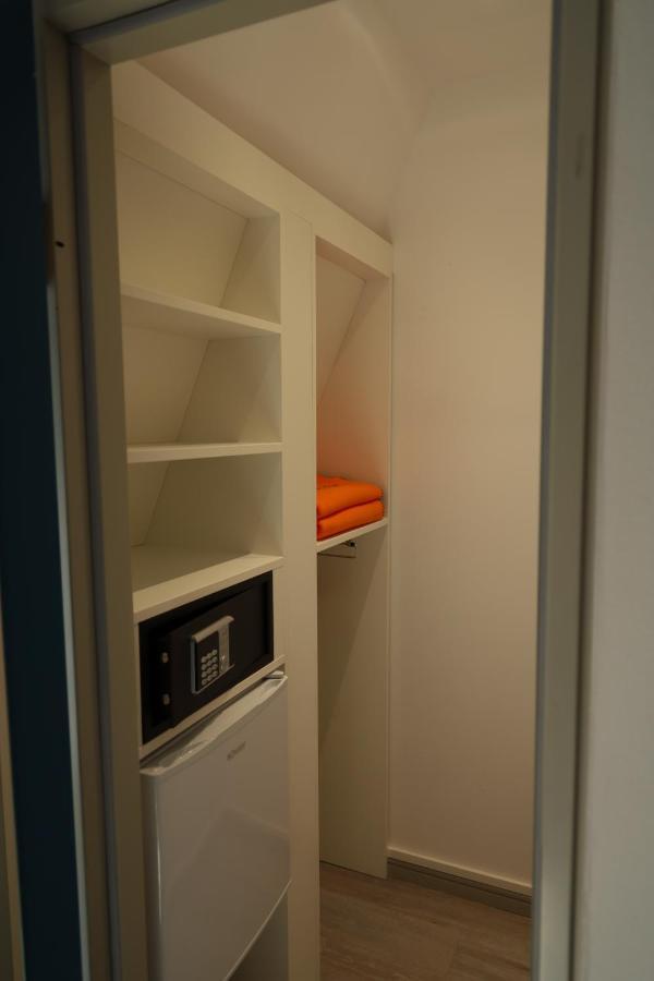 Double or Twin Room Lake View