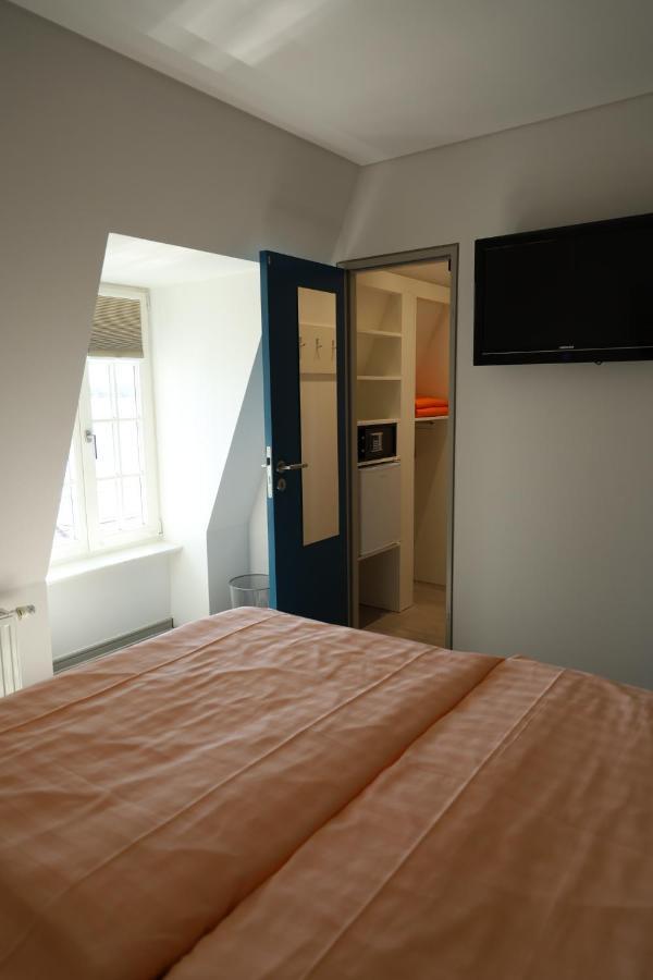 Double or Twin Room Lake View