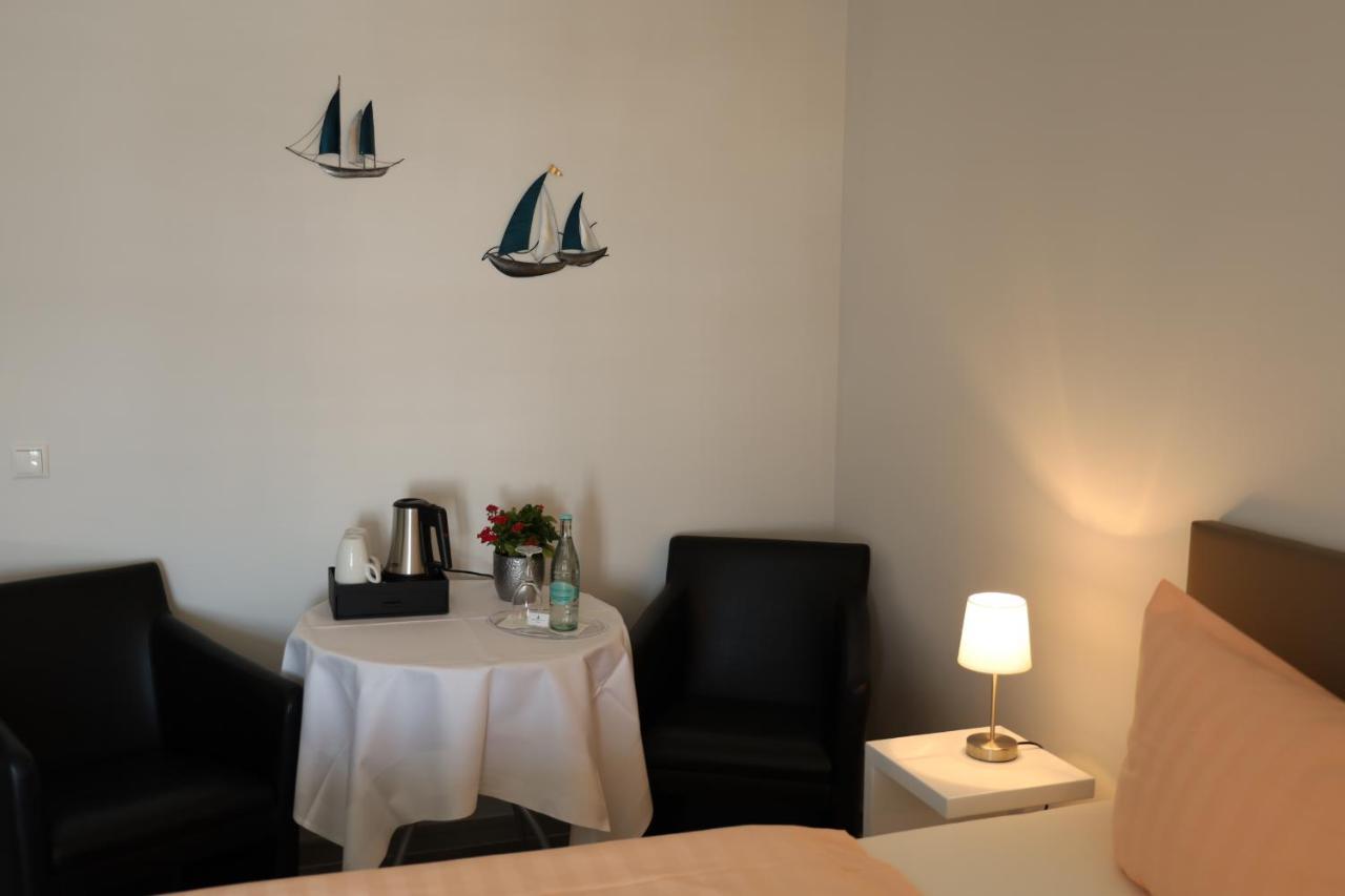 Double or Twin Room Lake View