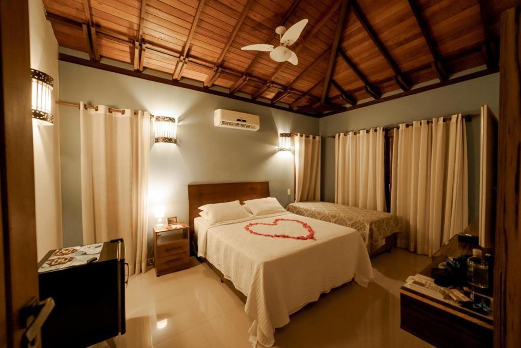 Deluxe Suite Spa Bath