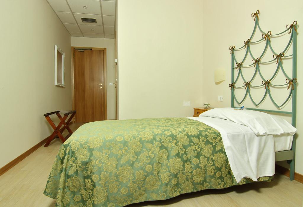 Single Room,110314914:JPEG