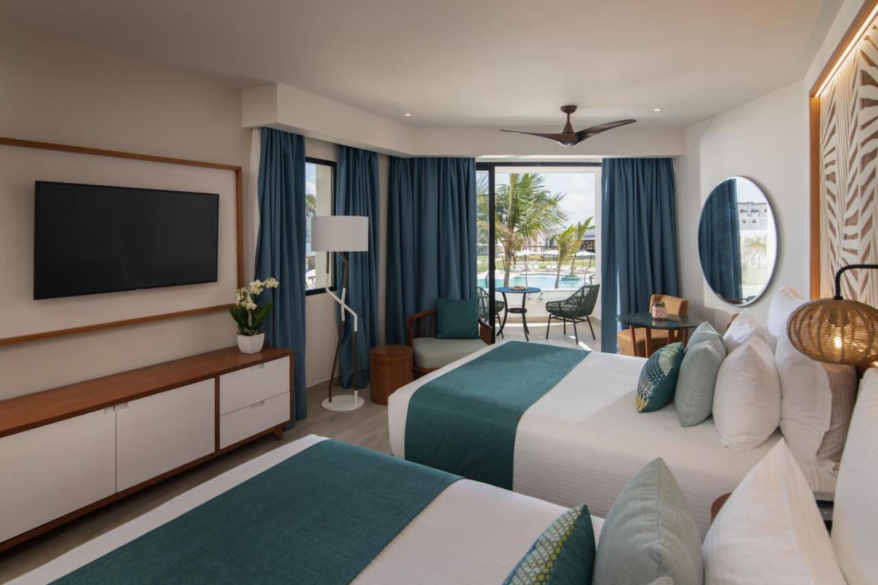 Junior Suite Pool View Double