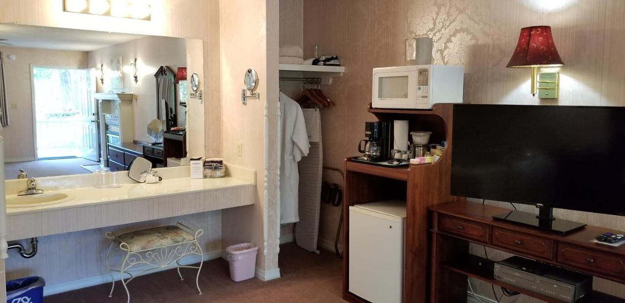 Verbena Suite
