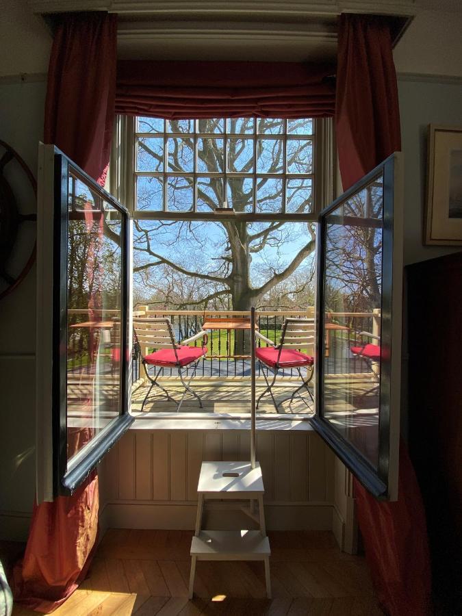 Superior Double or Twin Room Garden View