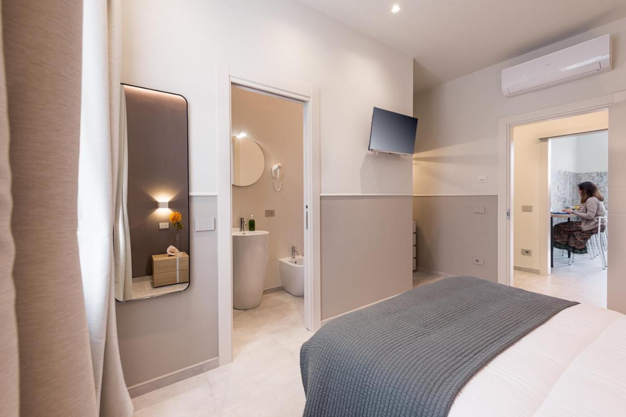 Double Room Private Bathroom