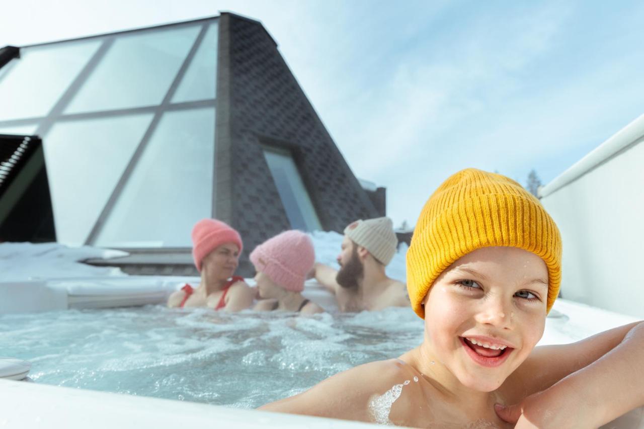 Premium Glass Apartment Sauna Hot Spa
