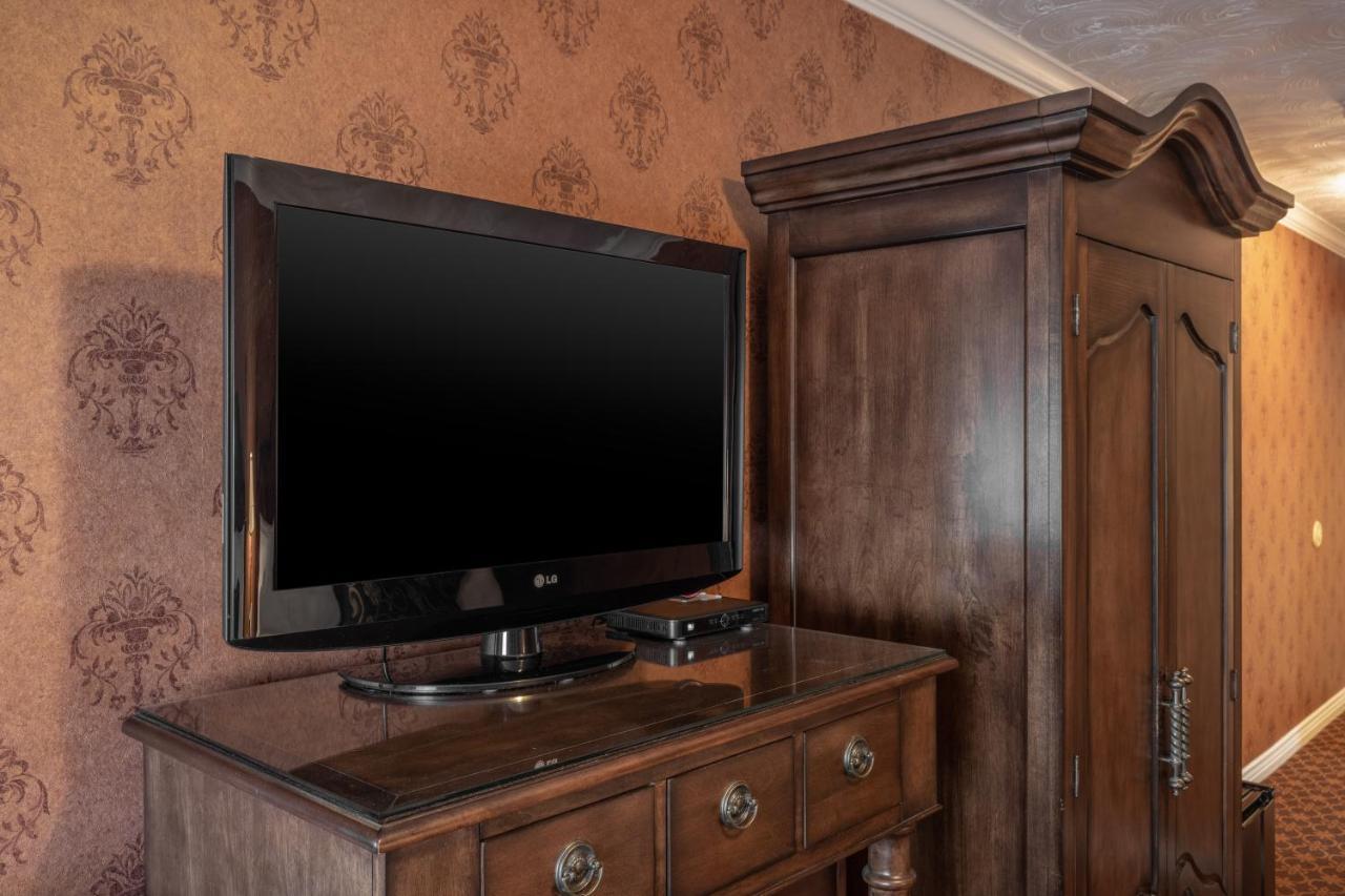 Deluxe King Room No pets