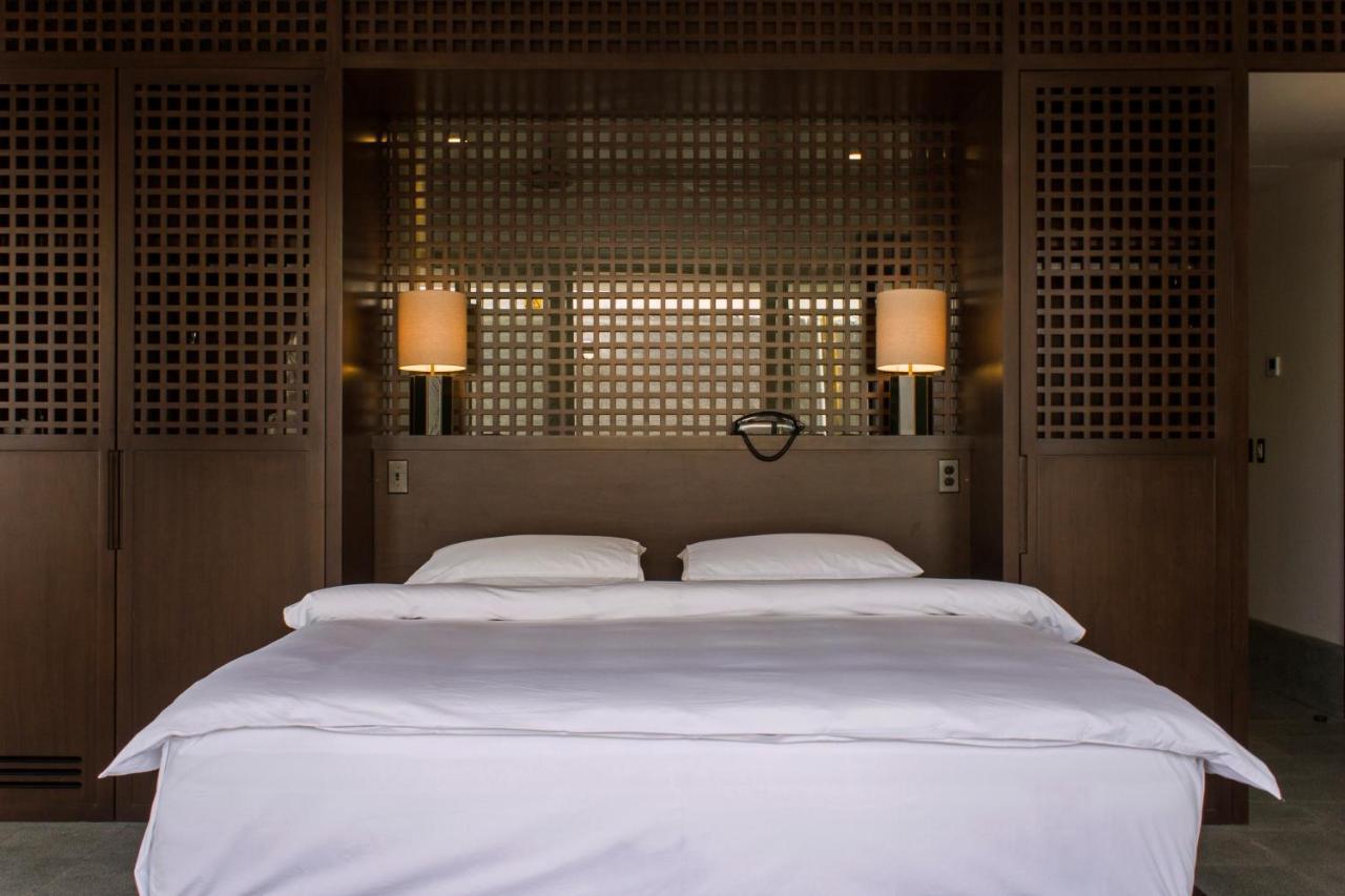 Queen Suite