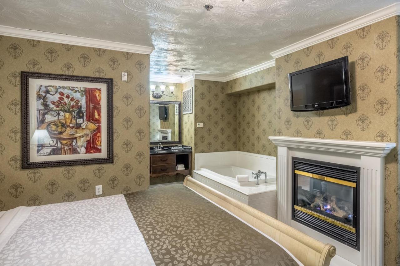 Superior Queen Room Spa Bath No pets