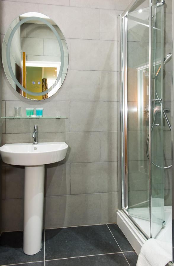 Double Room Private Bathroom
