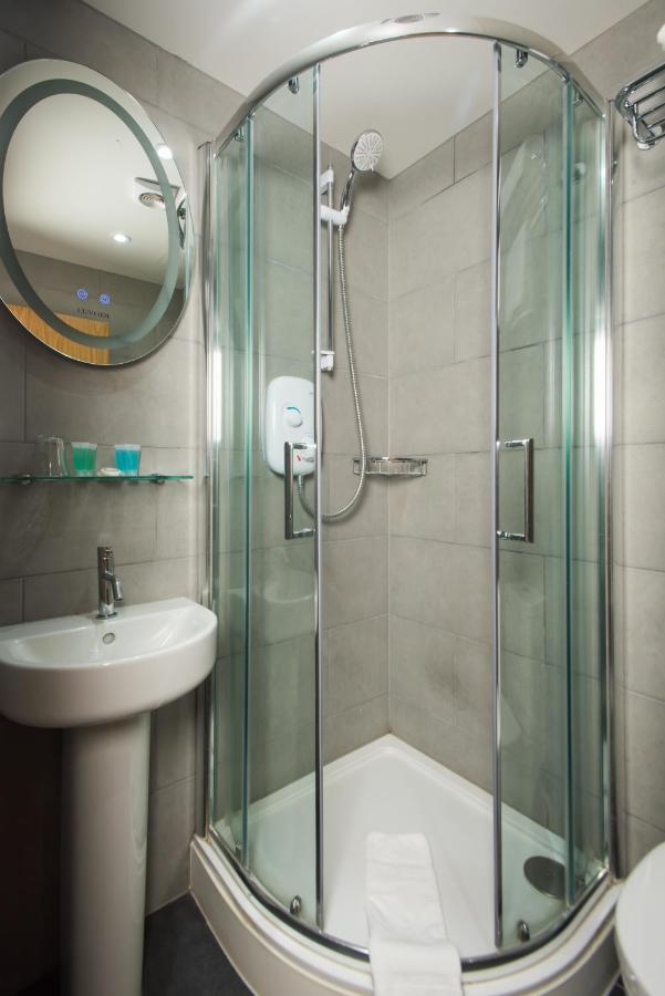 Double Room Private Bathroom
