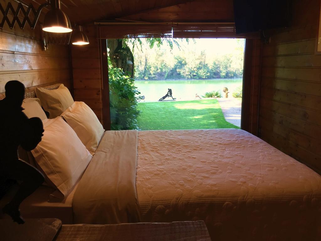 One-Bedroom Bungalow