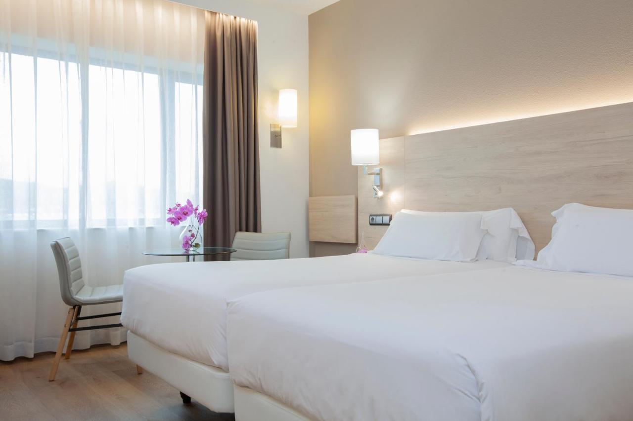 Junior Suite Family Room