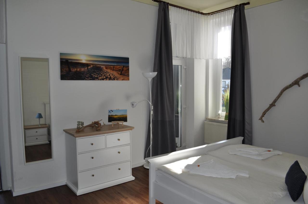 Double Room Lounge