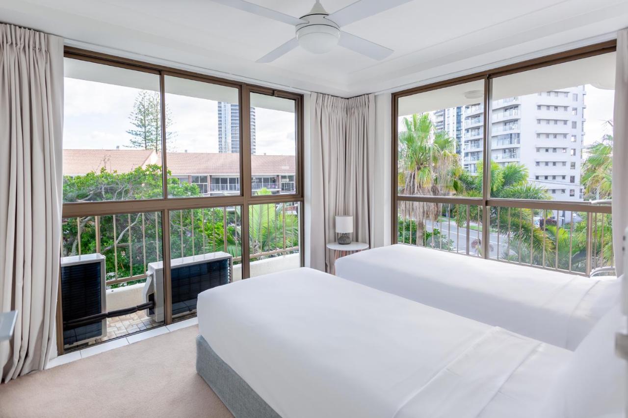 1 Queen Bed Nonsmoking Accessible