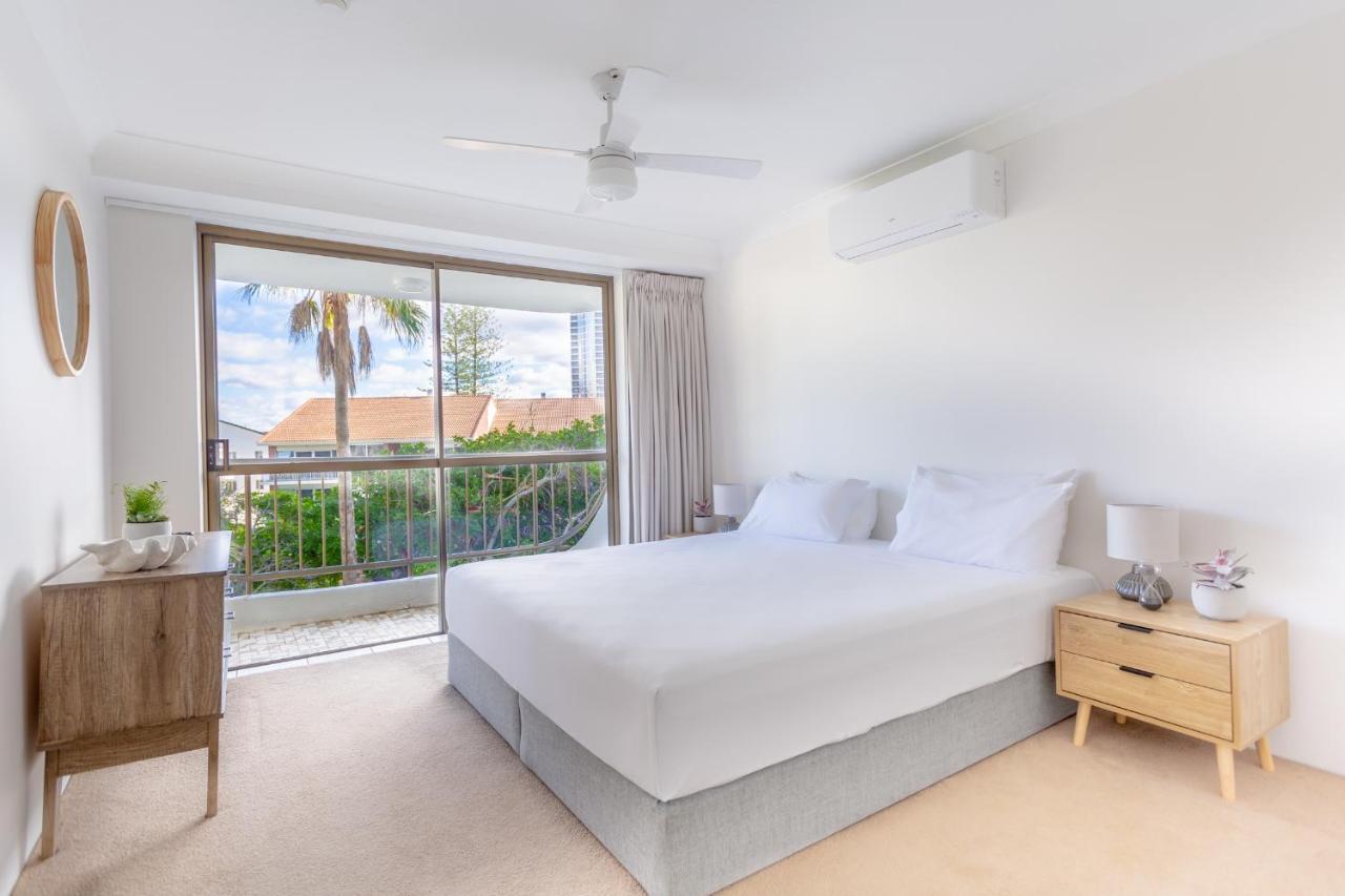 1 Queen Bed Nonsmoking Accessible