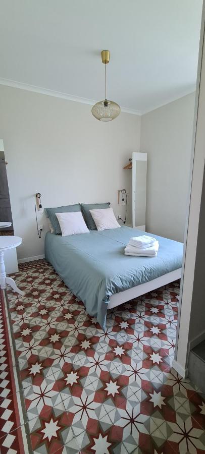 Small Double Room,1370881631:JPEG