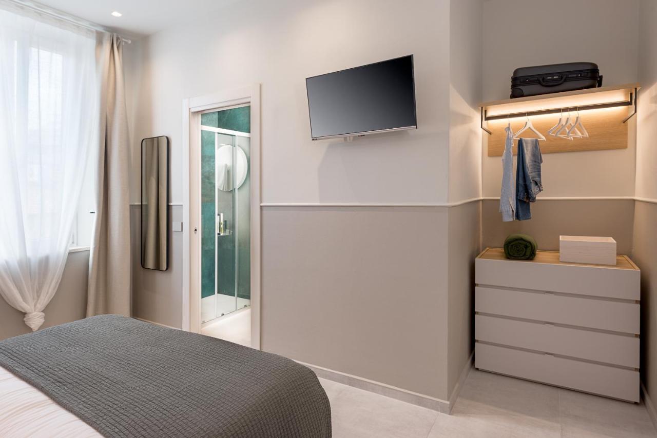 Double Room Private Bathroom