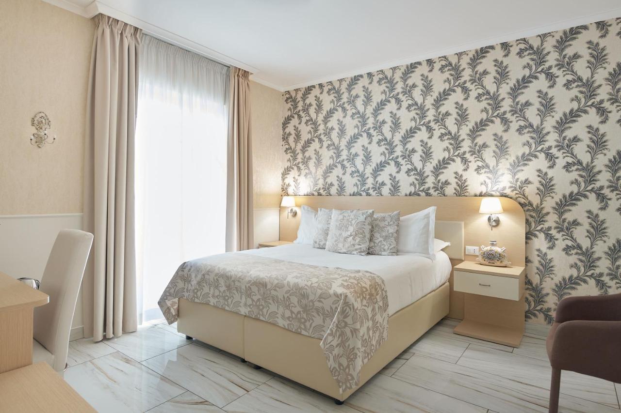 Deluxe Double Room Balcony
