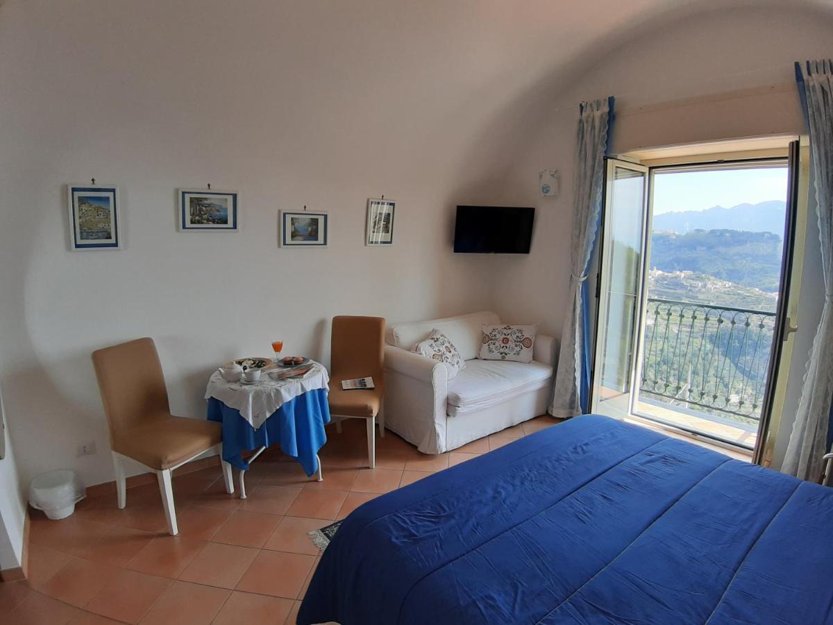 Double or Twin Room Sea View