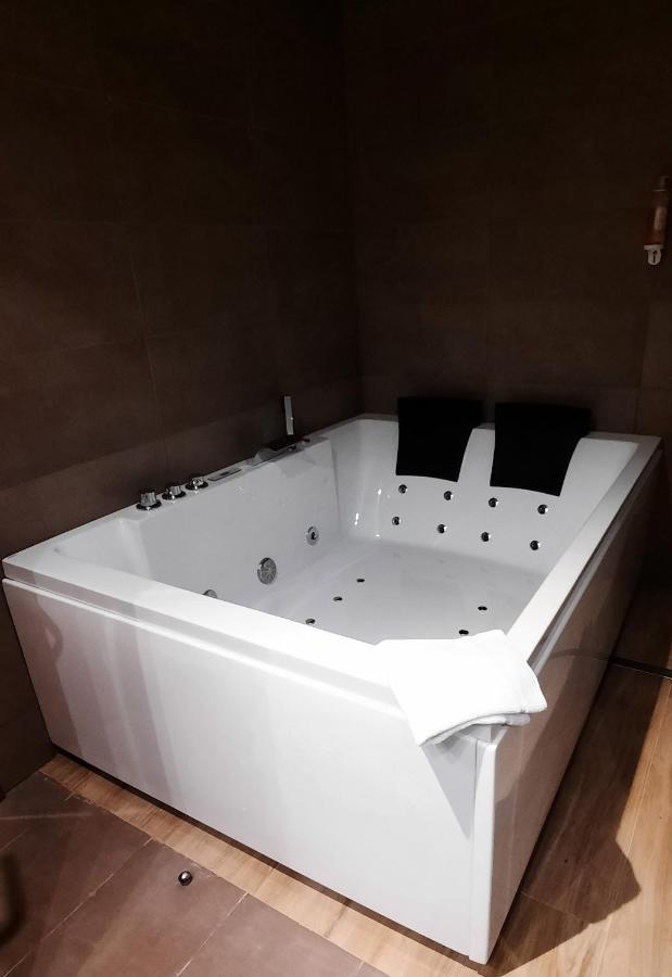 Double Room Spa Bath