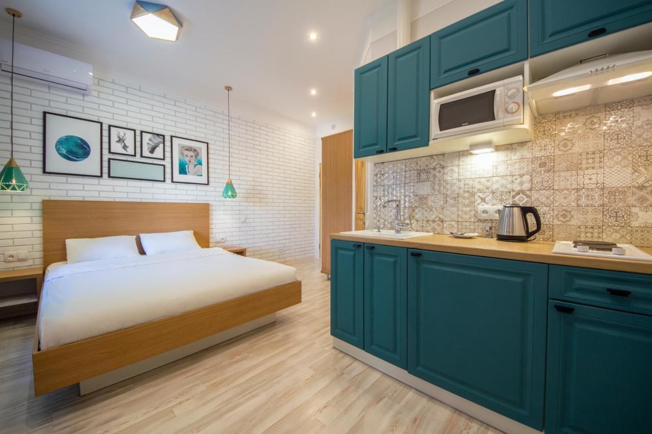 Studio Apartment