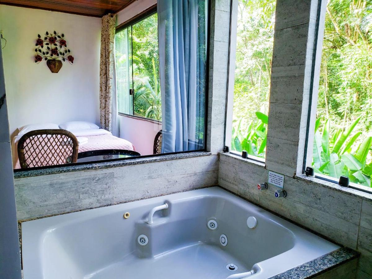 Family Suite Spa Bath