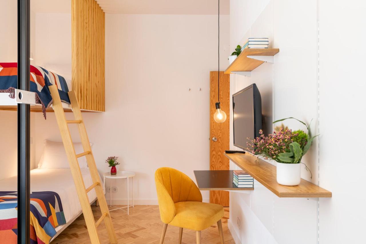 Quarto Triplo Básico