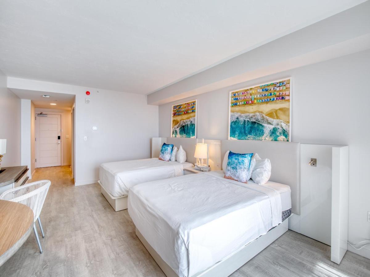 Standard Queen Room Two Queen Beds Ocean View