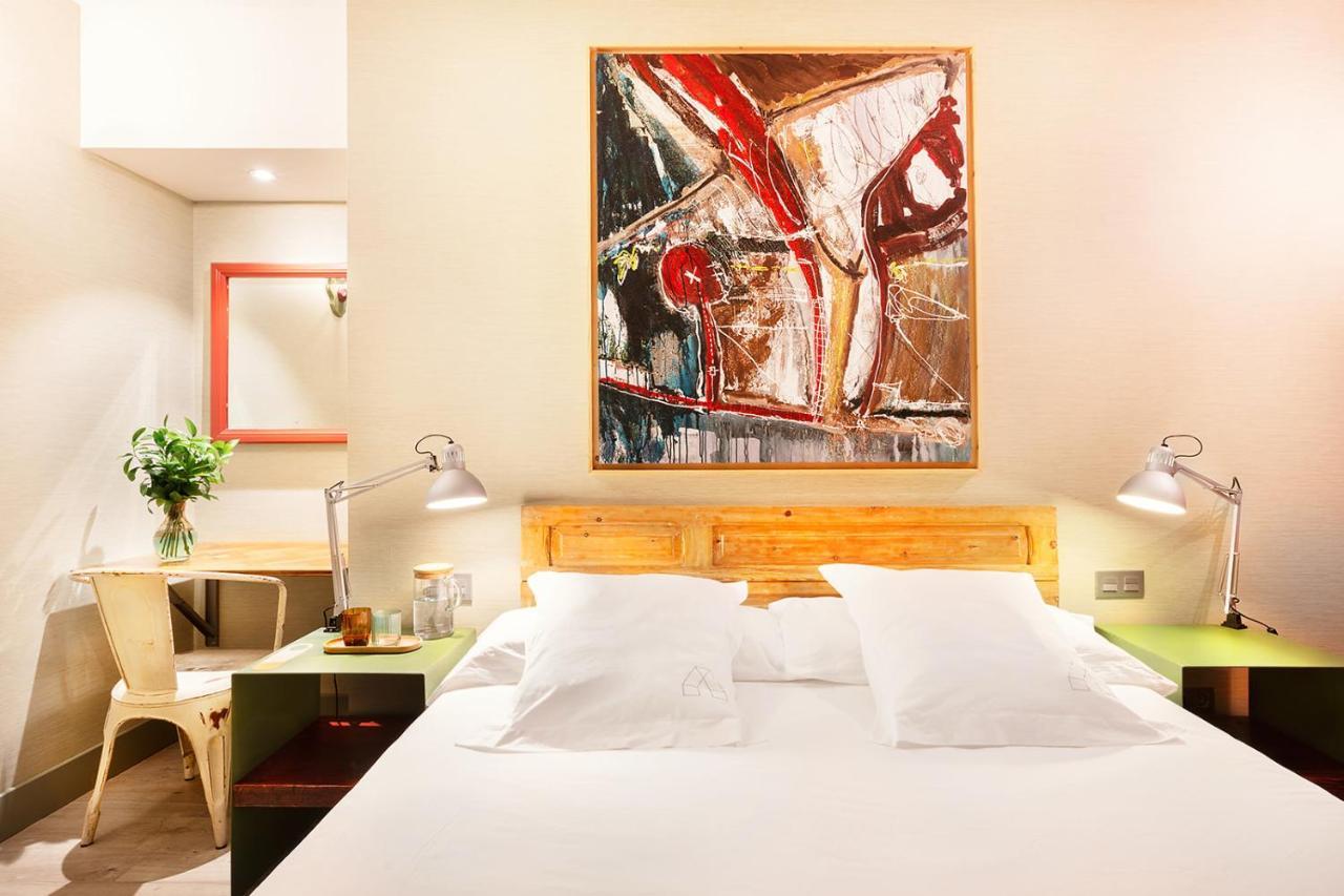 Twin or Double Room Interior