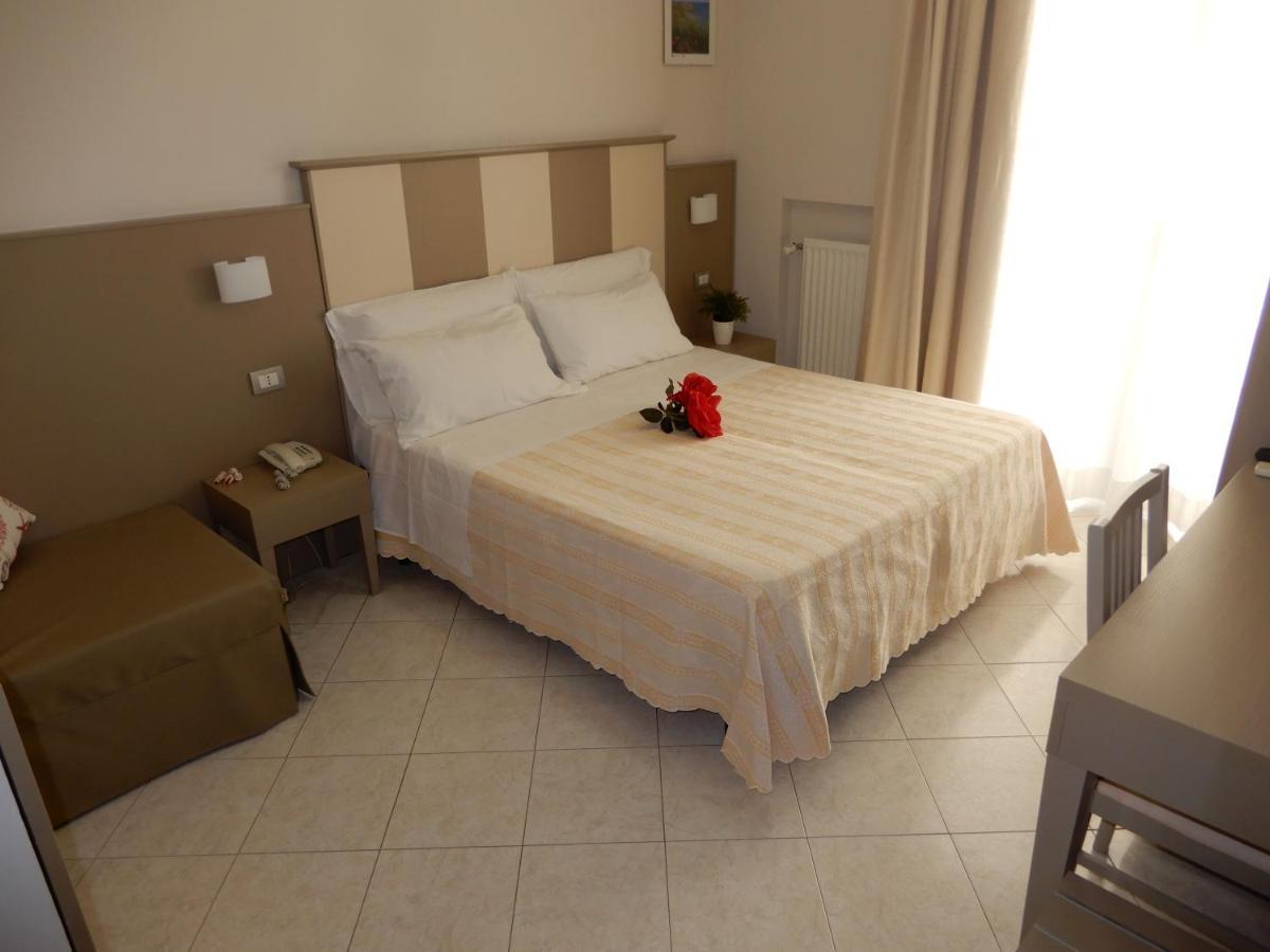 Double or Twin Room Balcony