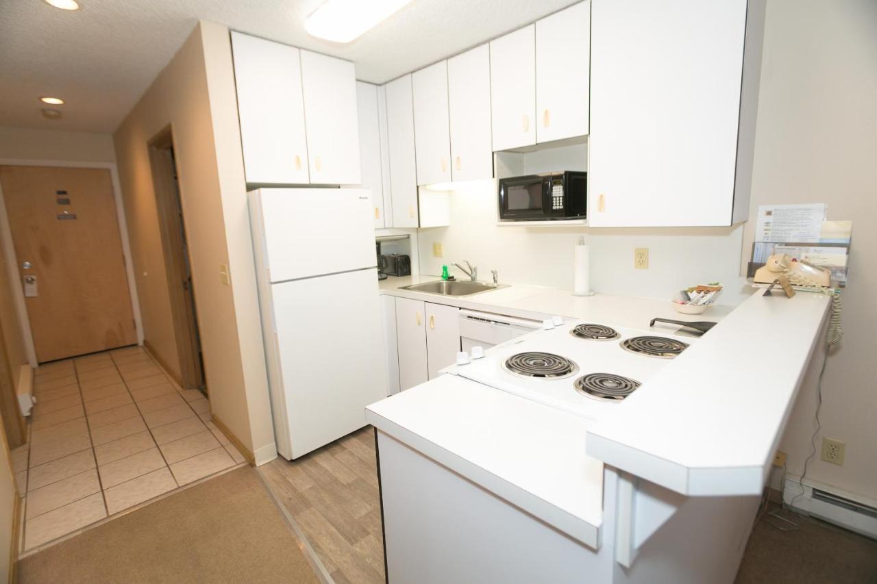 One-Bedroom Apartment 104 No Pets