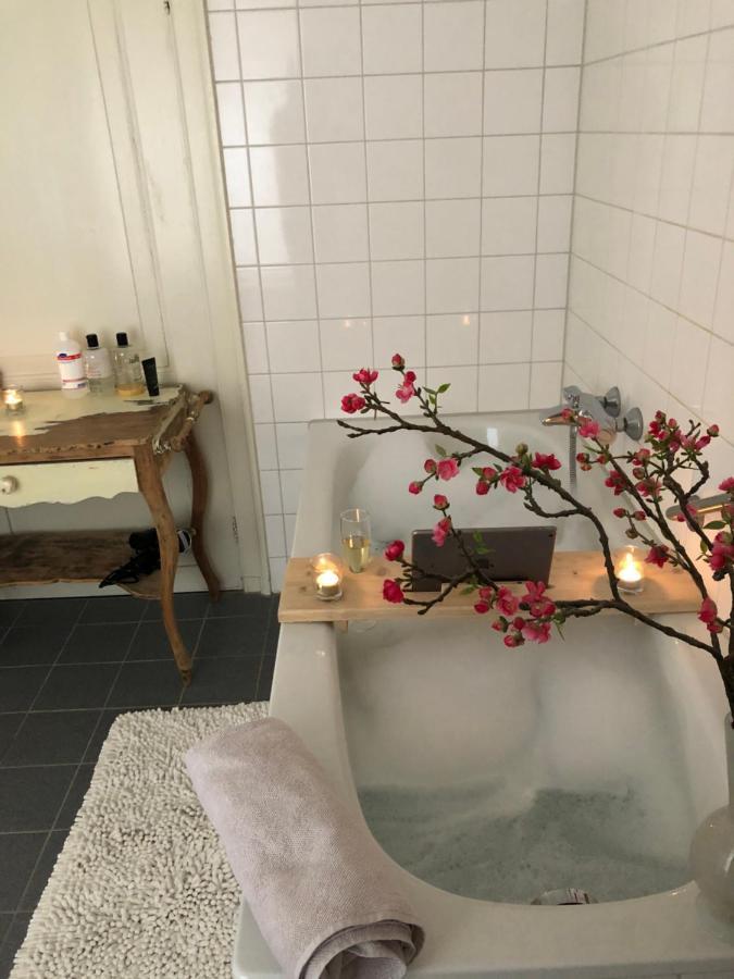 Double or Twin Room Bathroom