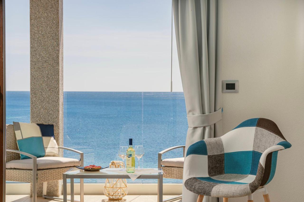 Deluxe Double or Twin Room Sea View