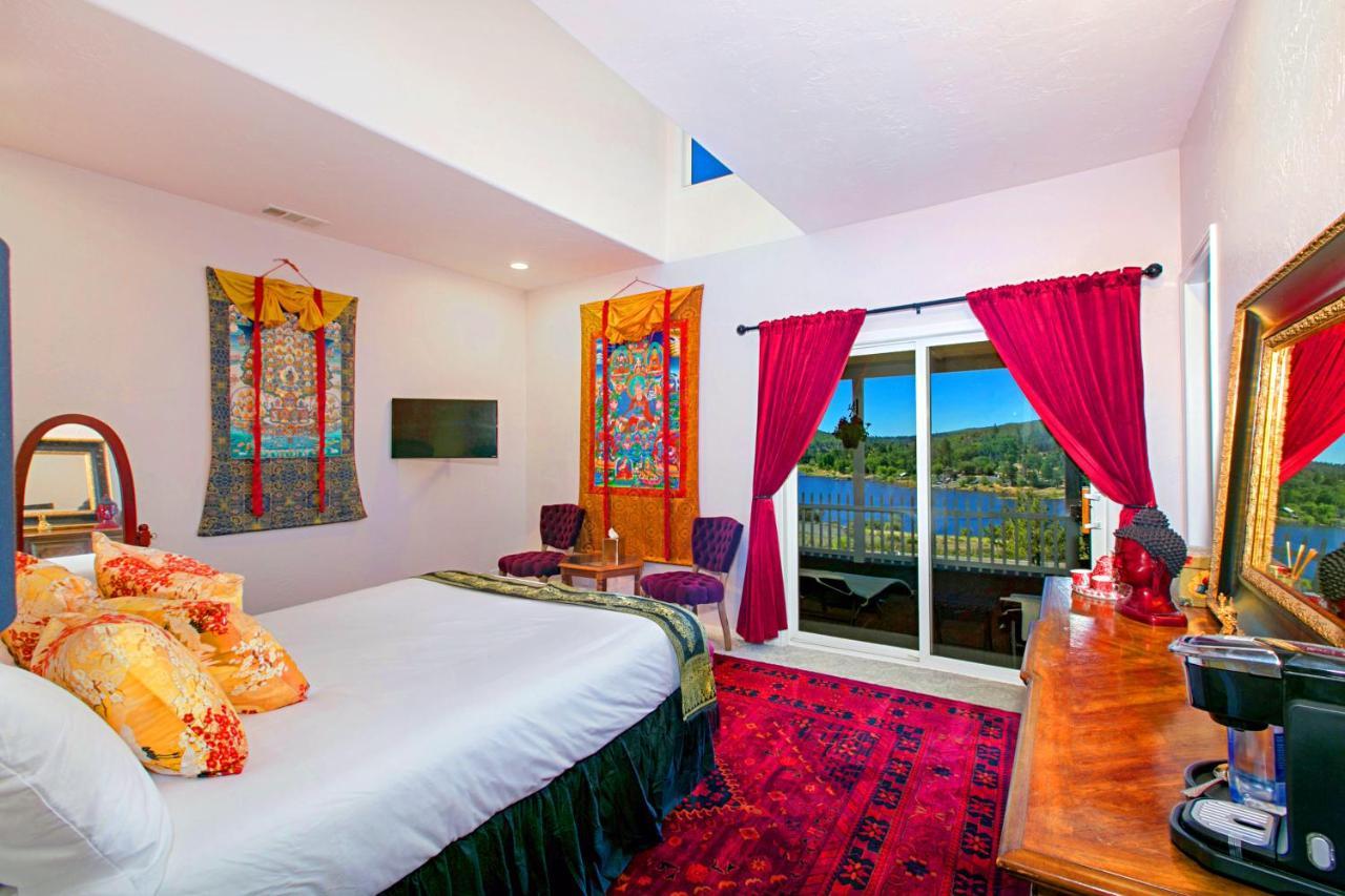 Double Room Lake View