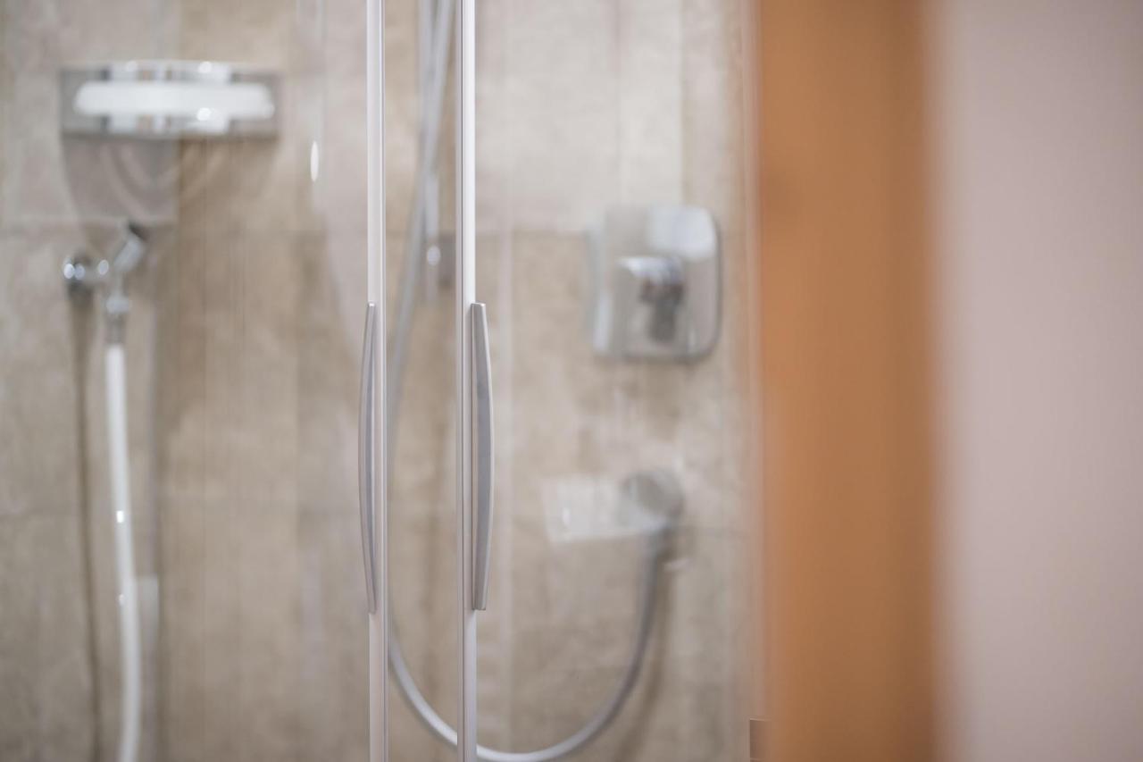 Standard Double Room,1114616139:JPEG