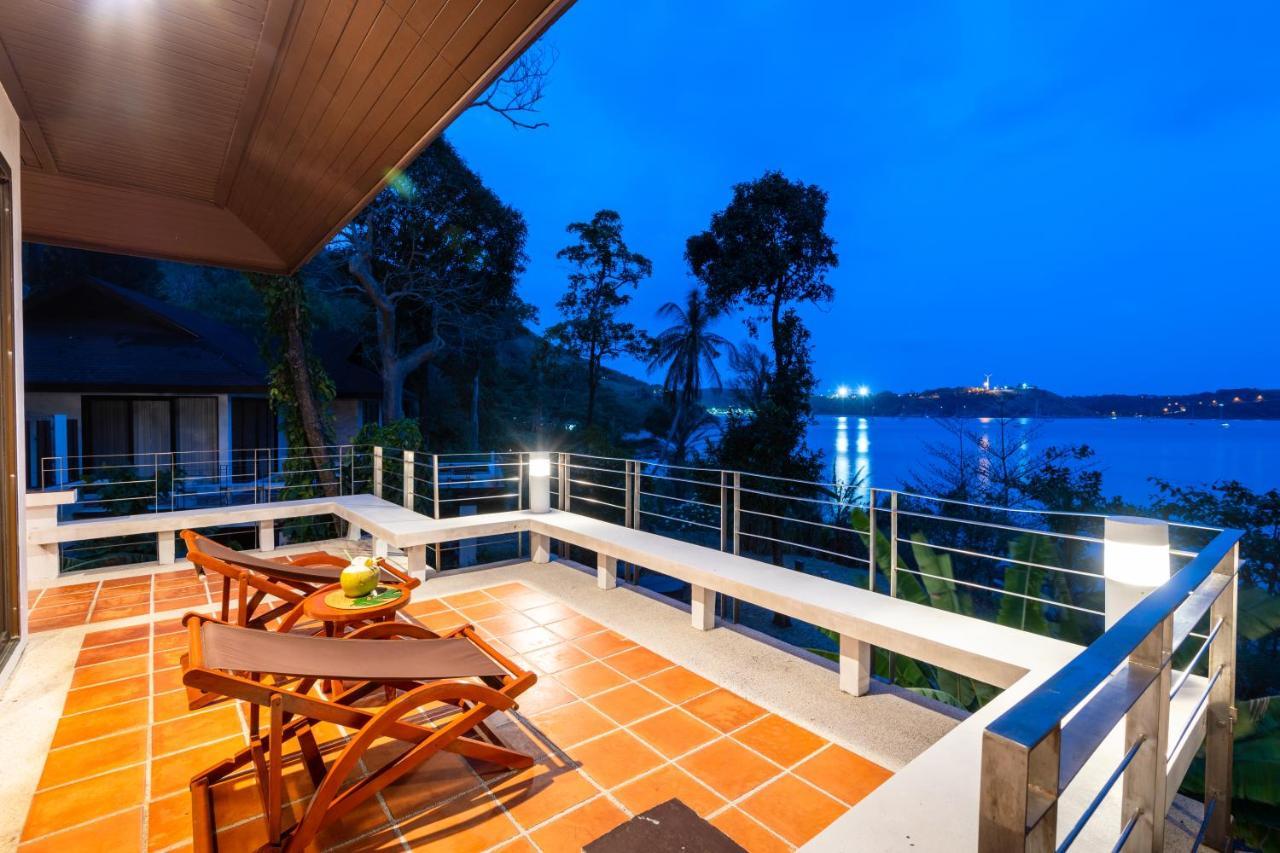 Pavillion Deluxe Double Room Beachfront