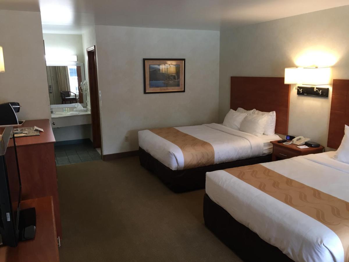 Queen Room Two Queen Beds Non-Smoking
