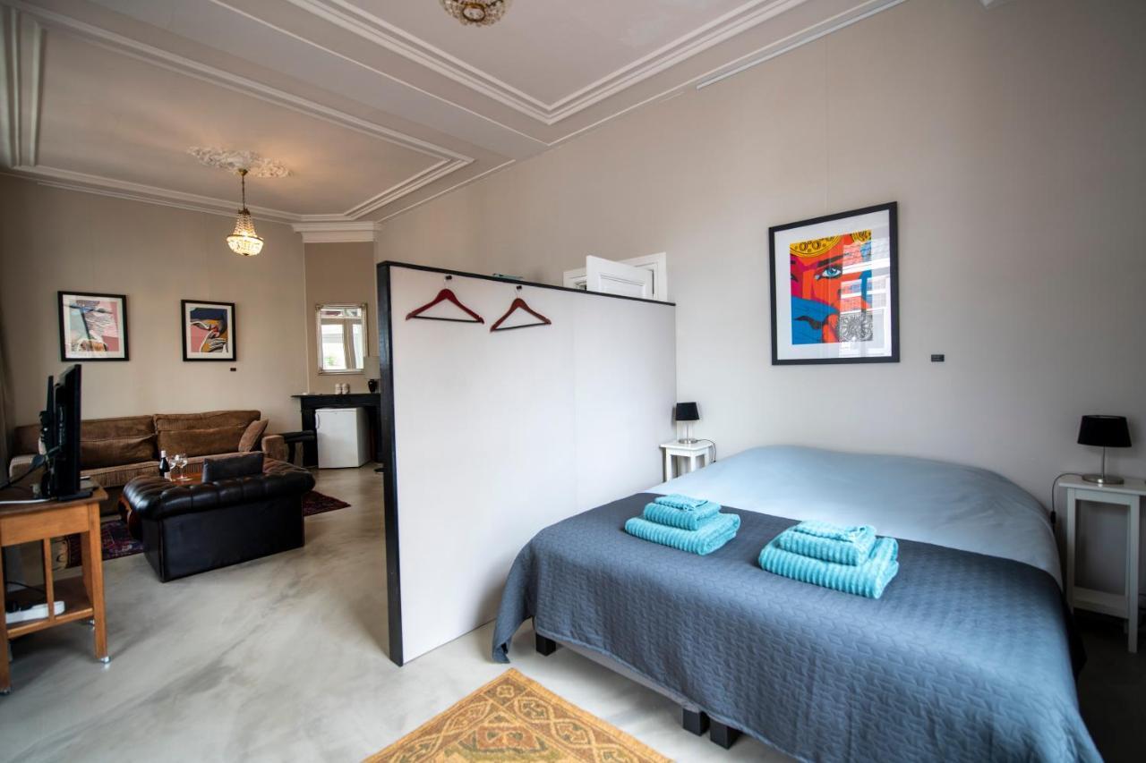 Double Room Private Bathroom