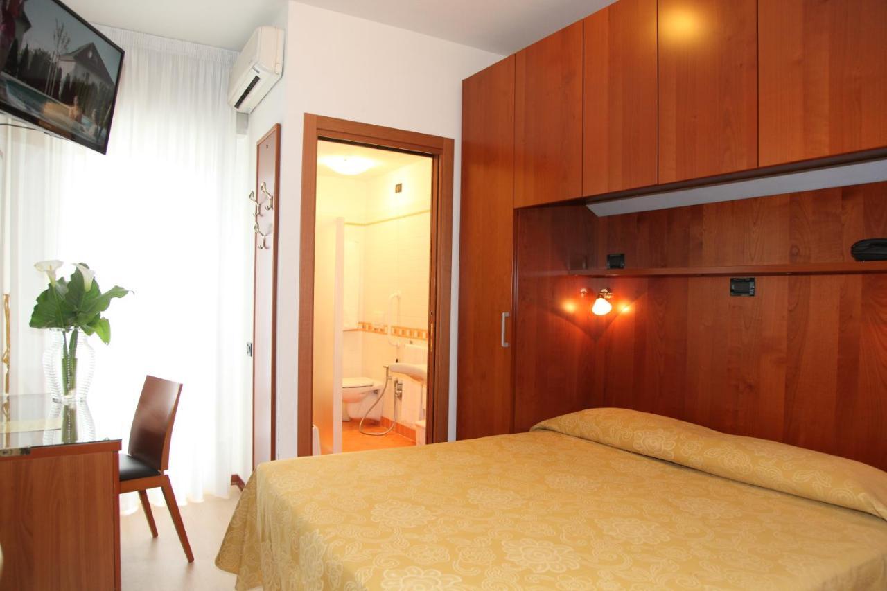 Double or Twin Room Balcony