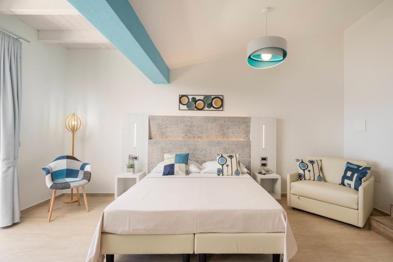 Deluxe Double or Twin Room Sea View