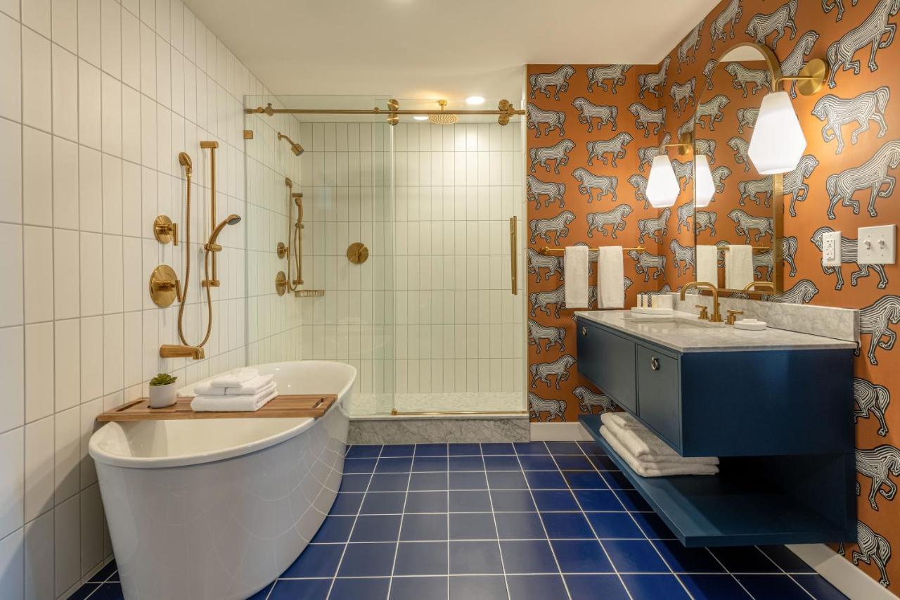 King Suite,1117254699:JPEG